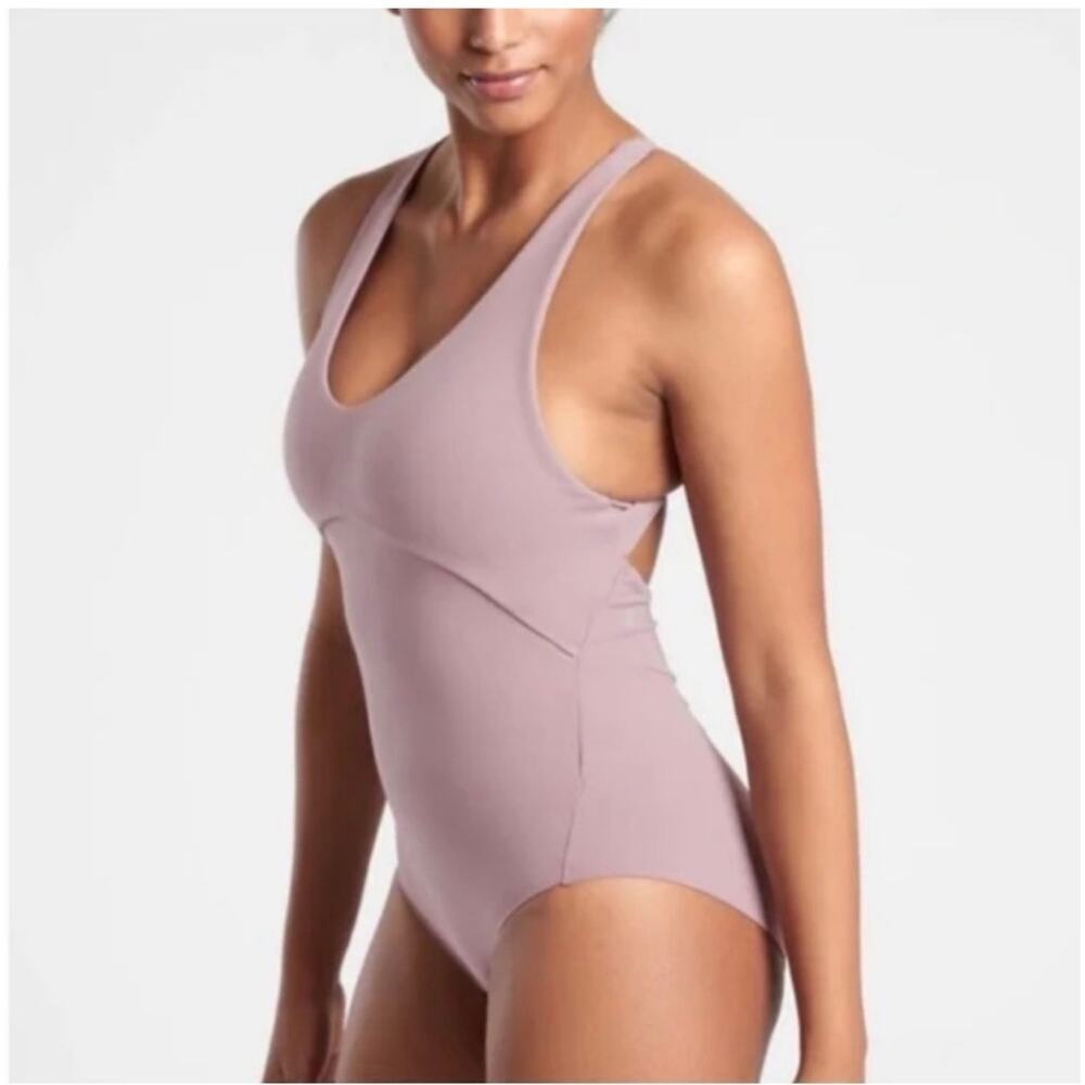 Athleta dusty mauve seamless performance bodysuit